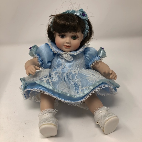 Marie Osmond set of 4 Tiny Tot dolls - Picture 4 of 14